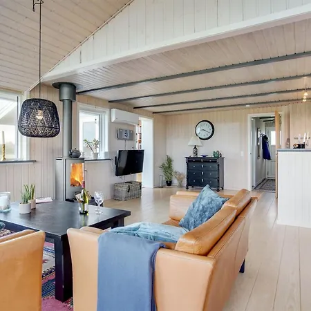 Ailika - 300m From The Sea By Interhome *