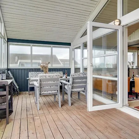 Ailika - 300m From The Sea By Interhome